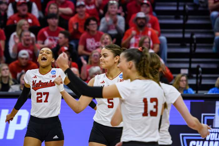03_Harper Murray, Bekka Allick_VB vs Mizzou NCAA Rd 2 1202